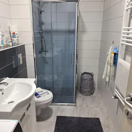 Apartament 022 *